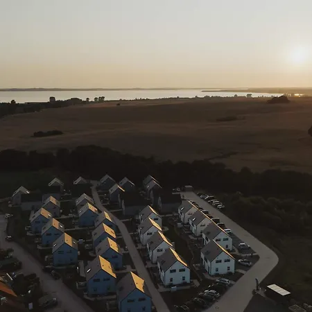 Geraeumiges In Ruhiger Lage Prázdninový dům